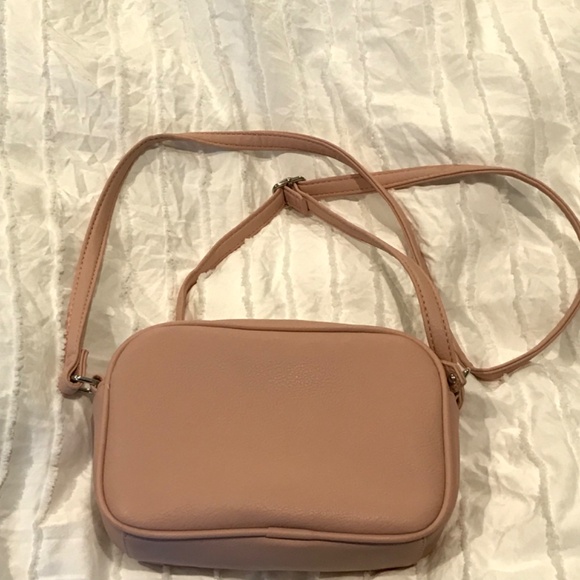 Guess Bella wallet on a String crossbody NWOT - Picture 2 of 7